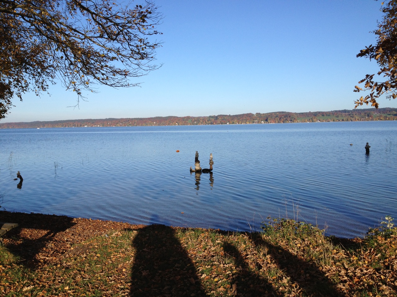 Figuren im Starnberger See